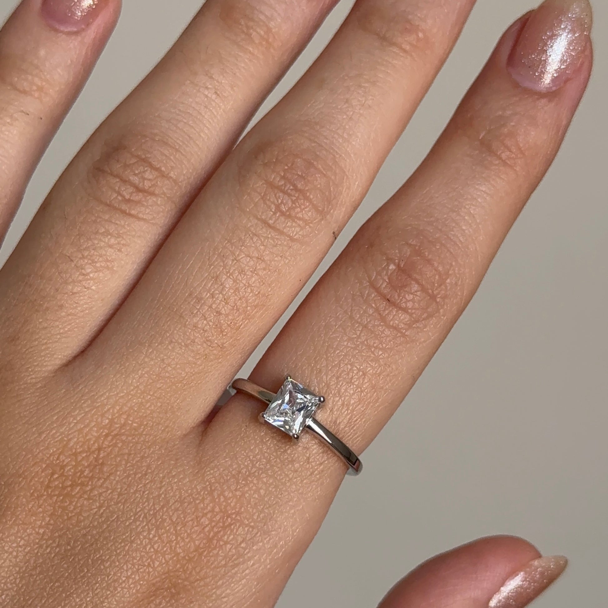 Anillo Solitario Radiante Small