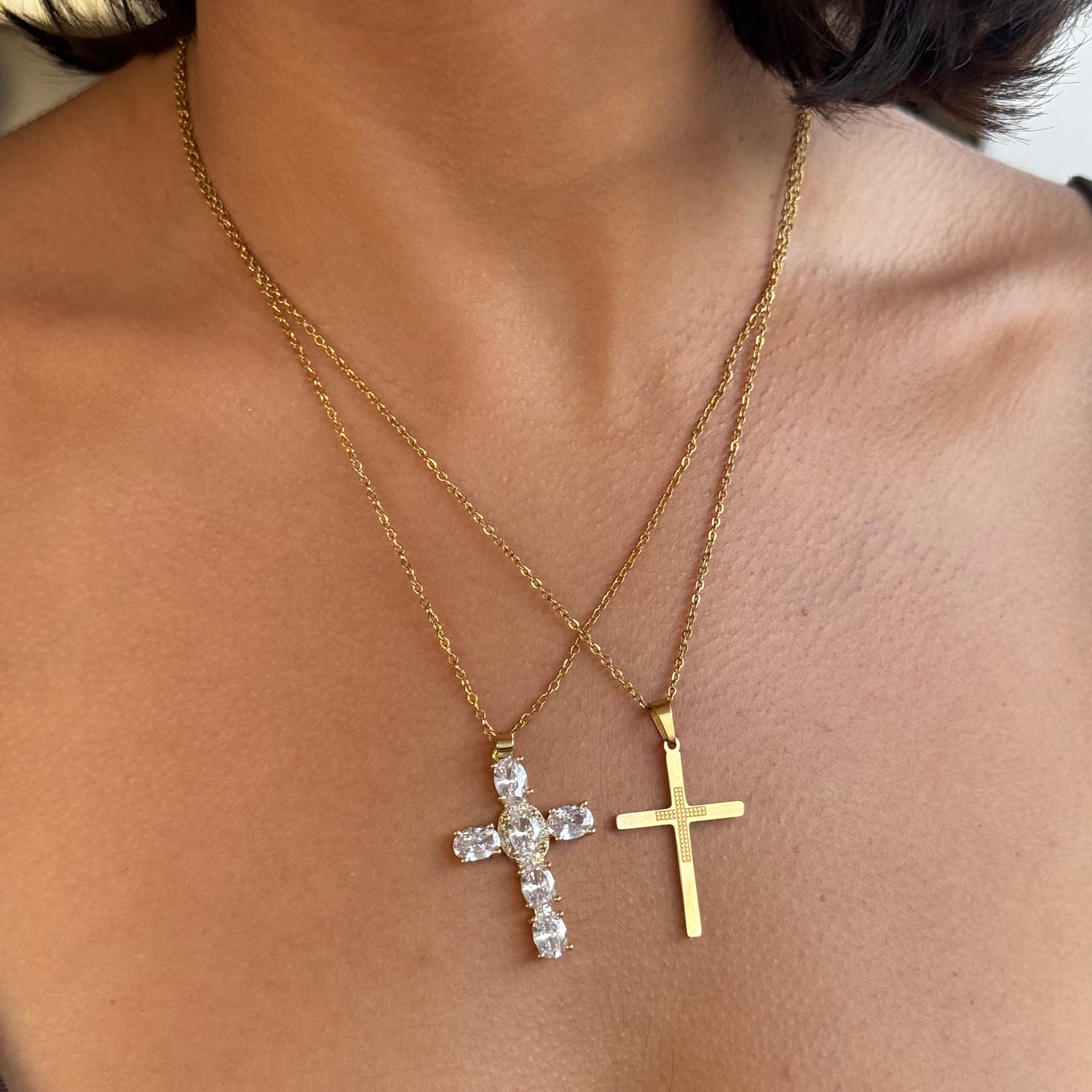Collar Cruz Clásica