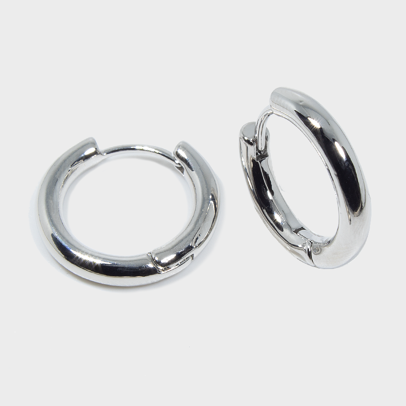 Arete Wide Huggies Silver main image 1